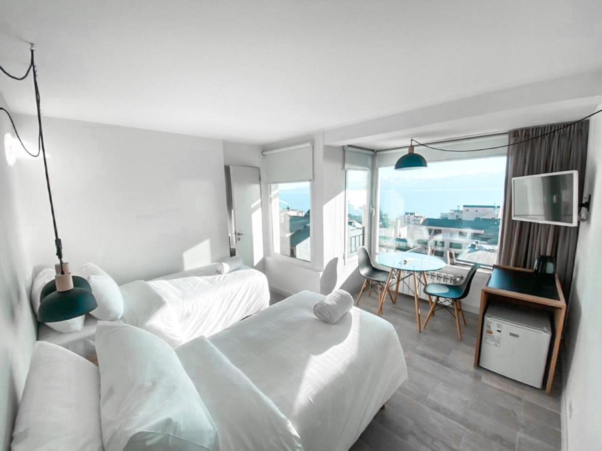 Habitación Triple con vistas al lago
